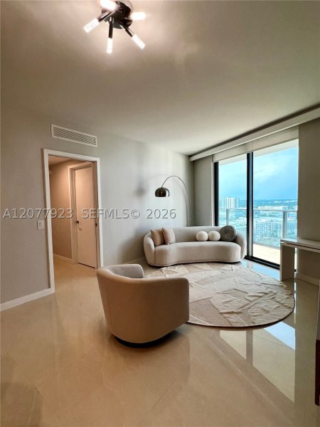 Comprar apartamento no Paraiso Bayviews 1910