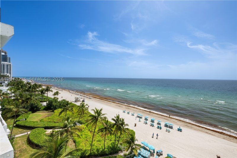 Condo for sale at Sands Pointe 907