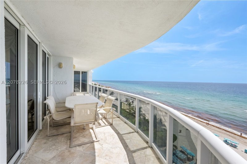 Condo for sale at Sands Pointe 907