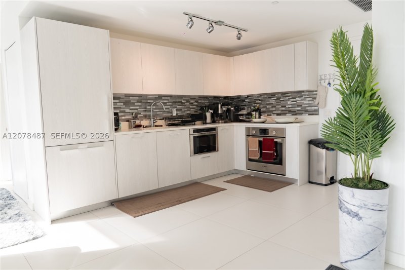 Comprar apartamento no Paraiso Bayviews 1209