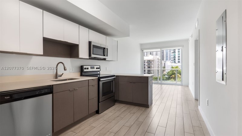 Apartment for rent at 26 Edgewater 515