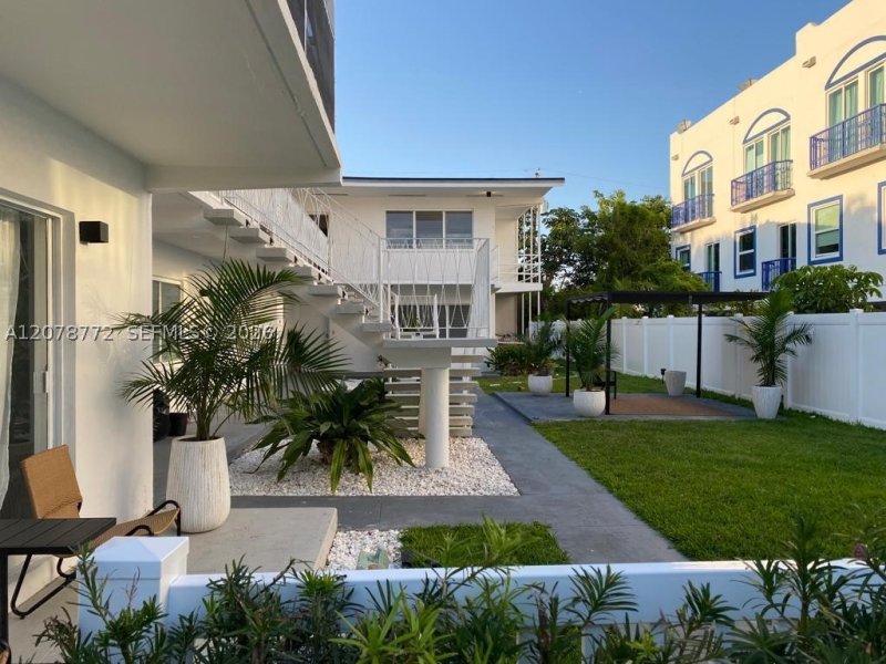 Onda Bay Harbor Islands Apt #2