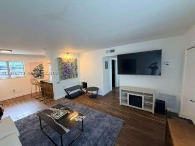 Property photo # 6