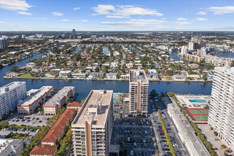 Comprar apartamento en Parker Plaza Estates 1626