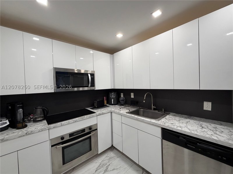 Property photo # 0