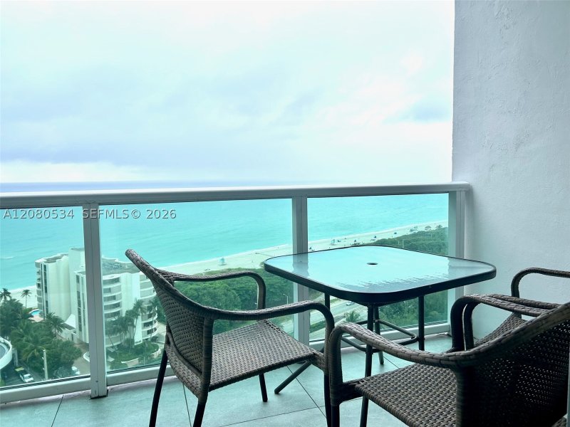 Apartment for rent at Arlen House PH08