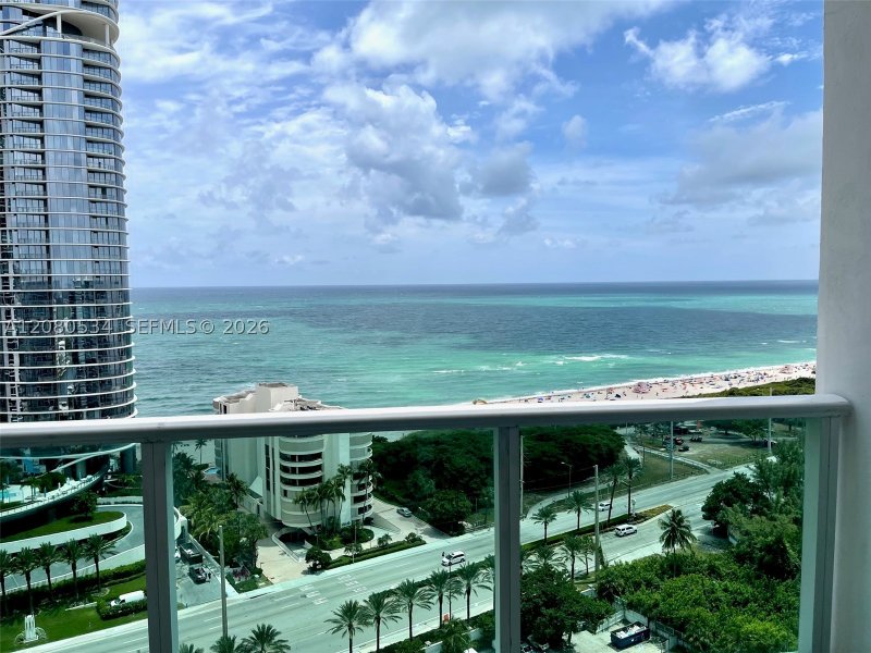 Apartment for rent at Arlen House PH08