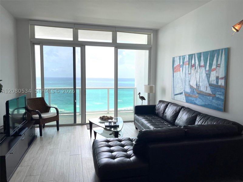 Apartment for rent at Arlen House PH08