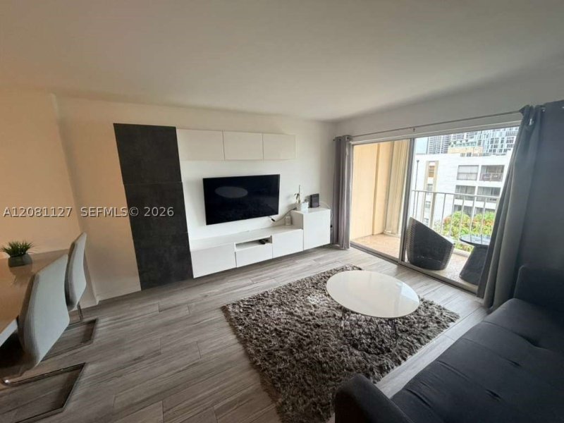 Alquiler de apartamento en Marbella Tower 606