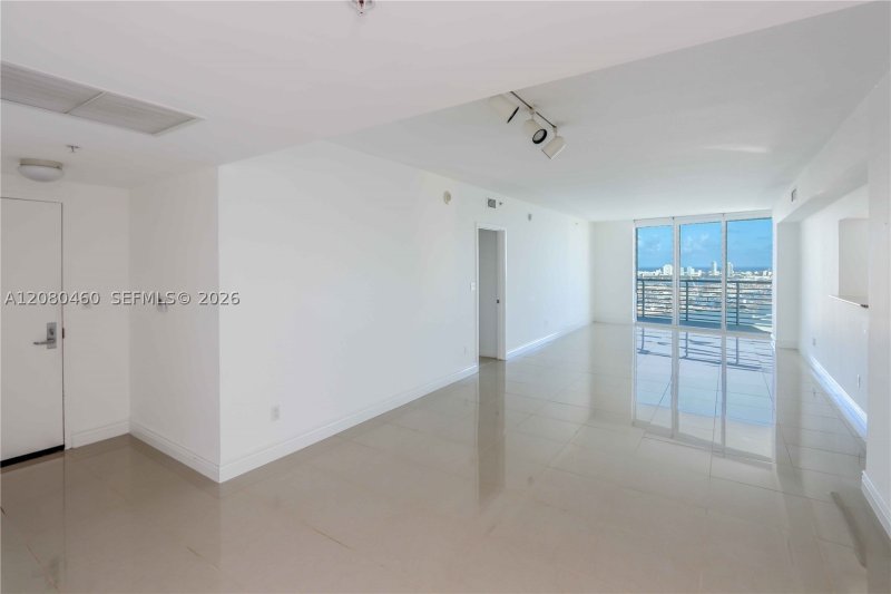 Aluguel de apartamento no One Miami West Tower 3709