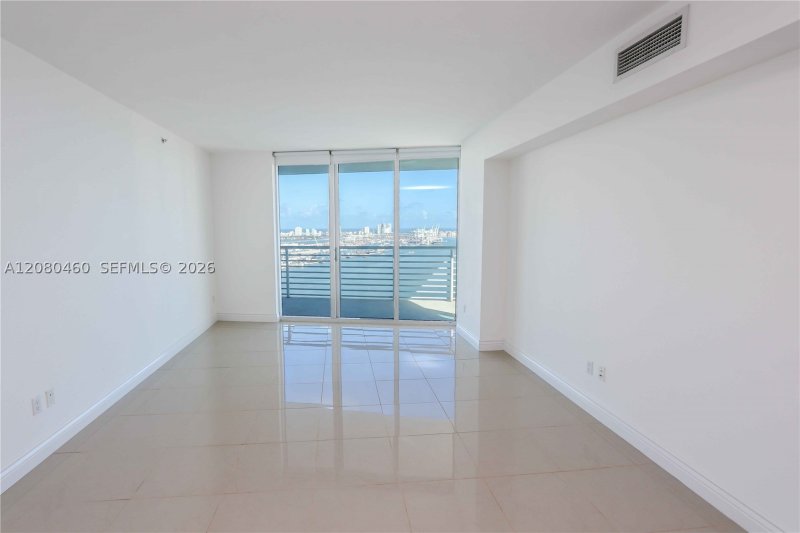 Aluguel de apartamento no One Miami West Tower 3709
