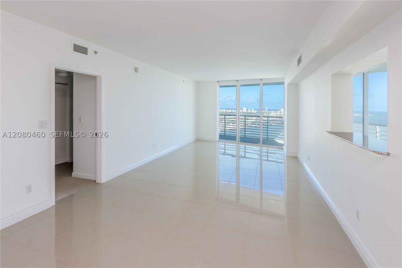 Aluguel de apartamento no One Miami West Tower 3709