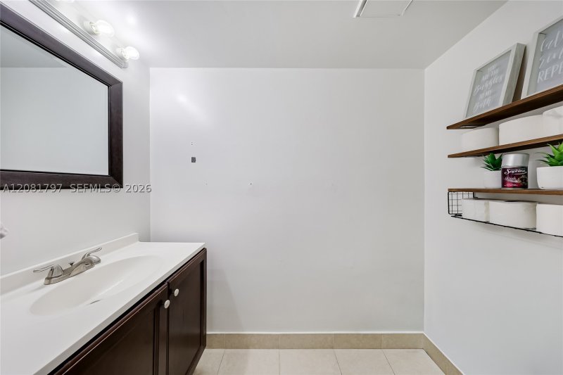 Property photo # 12