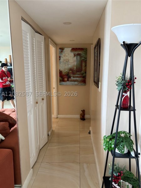 Alquiler de apartamento en Bayview Towers B1605