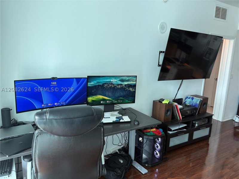 Comprar apartamento en The Plaza Tower II 2509