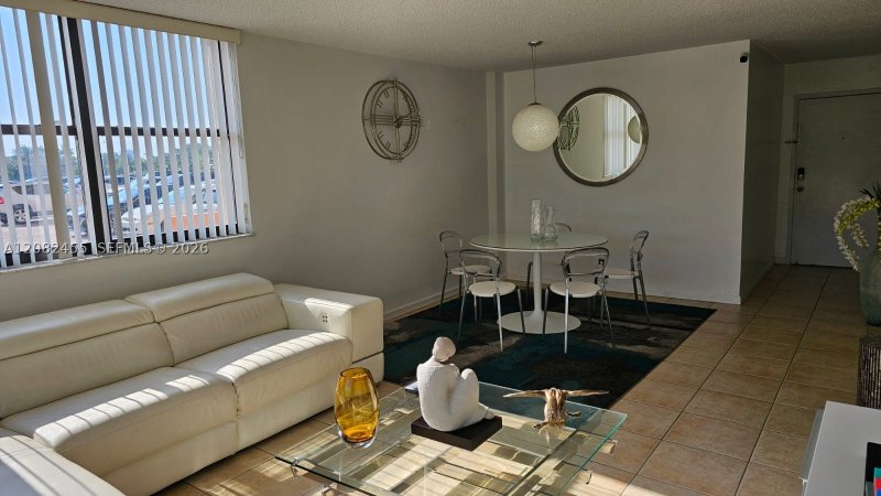 Comprar apartamento en Waterside Towers 102