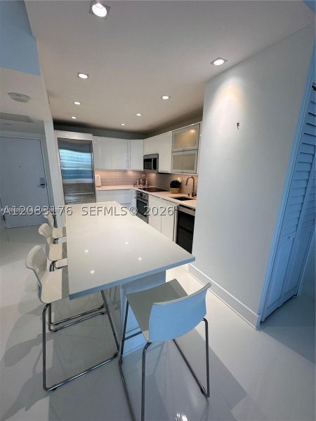 Comprar apartamento en Roney Palace 611