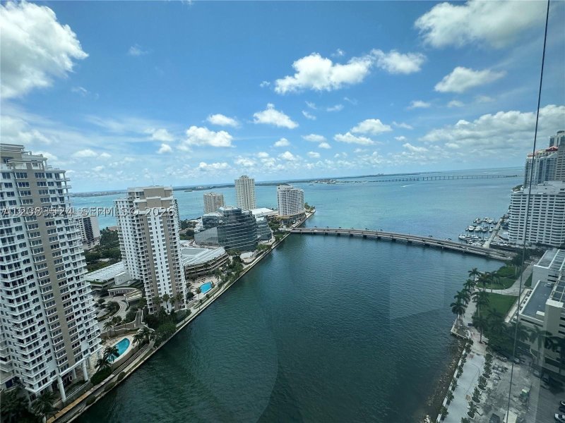 Apartment for rent at Icon Brickell Tower II 2702