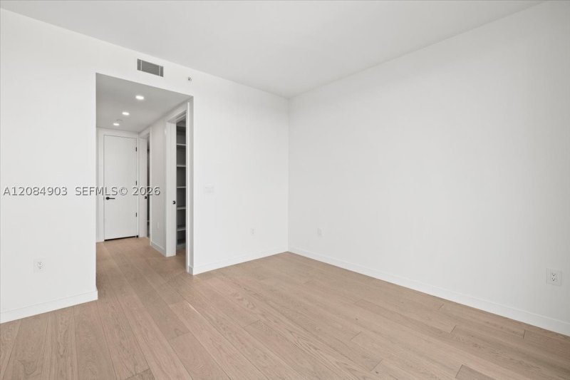 Condo for sale at 2200 Brickell 422