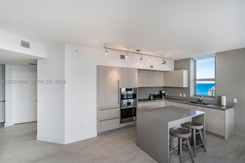 Comprar apartamento en Hyde Beach House R1609