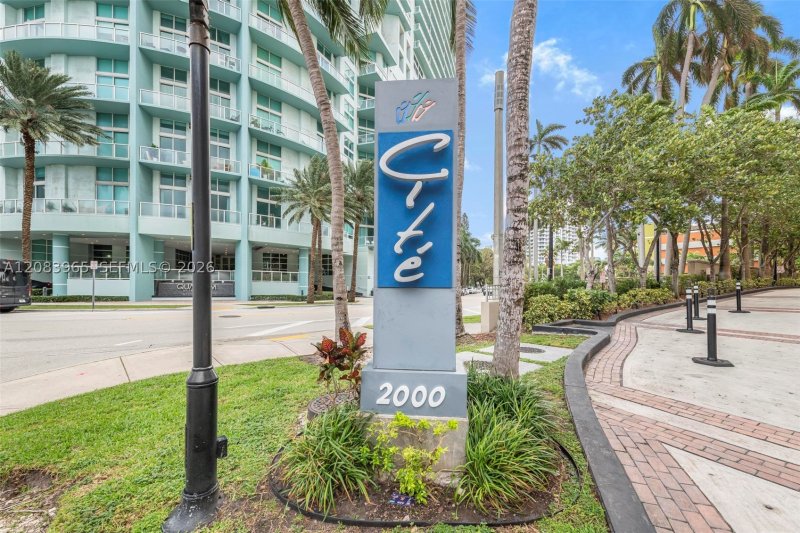 Comprar apartamento no Cite On The Bay 408
