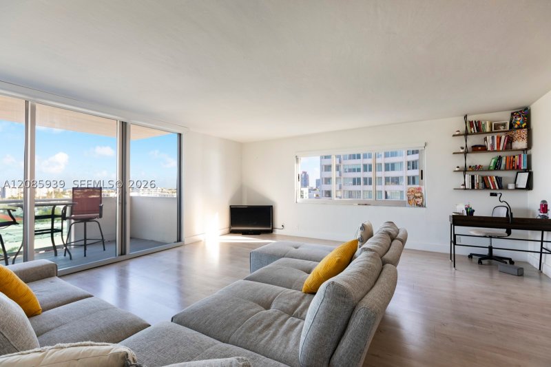 Comprar apartamento en Mirador North Tower 907