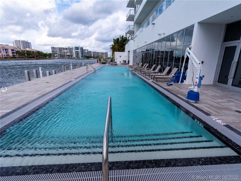 Property photo # 9
