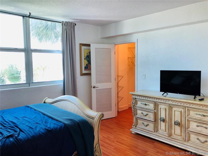 Property photo # 4