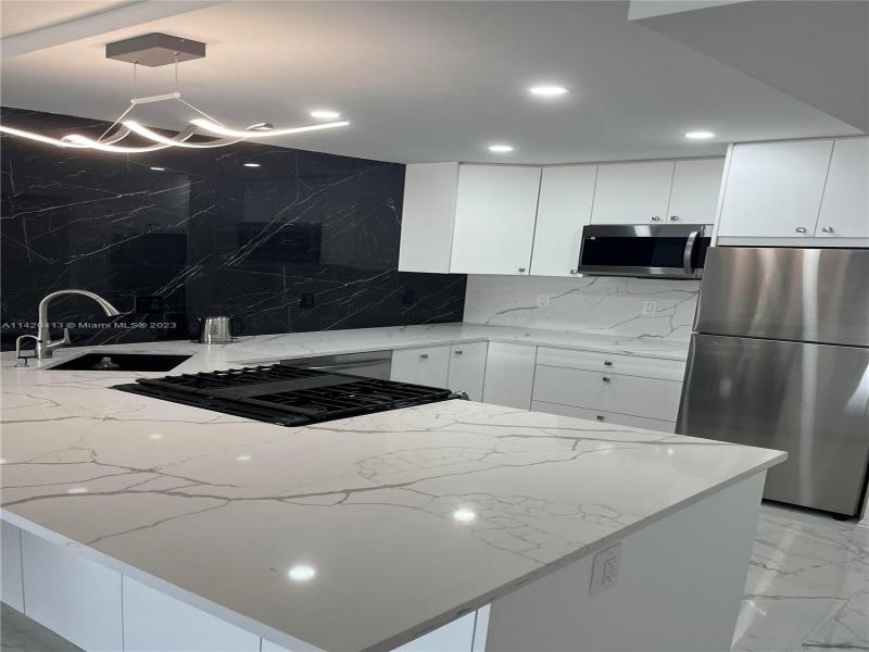 Condo for sale at Parker Plaza Estates 1602