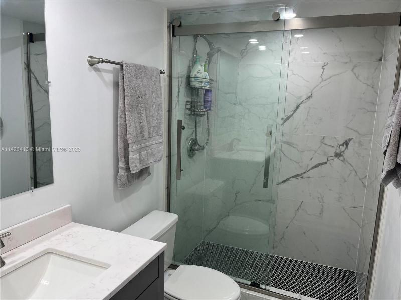 Condo for sale at Parker Plaza Estates 1602