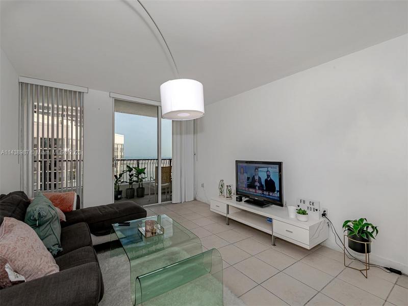 Condo for sale at The Venetia 32E
