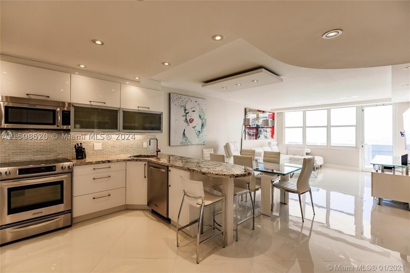 Aluguel de apartamento no Sea Air Towers 1504