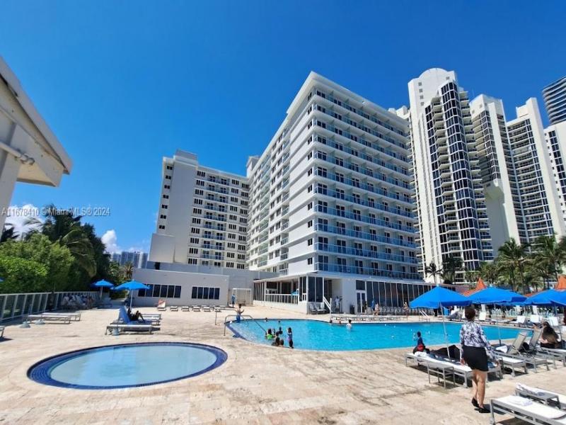 Condo for sale at Aventura Beach Club 747
