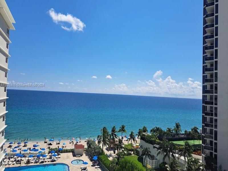 Condo for sale at Aventura Beach Club 747