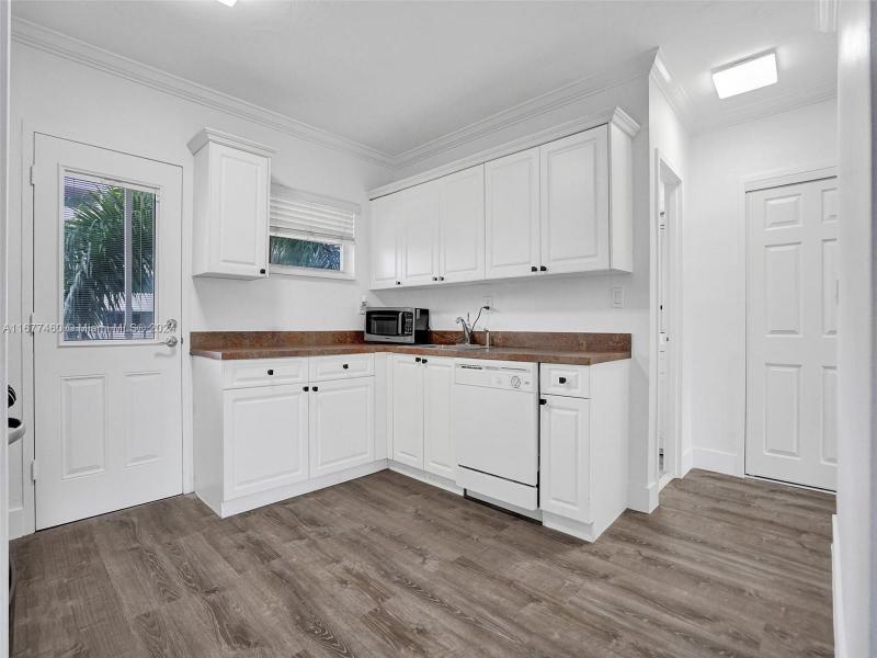 Property photo # 0