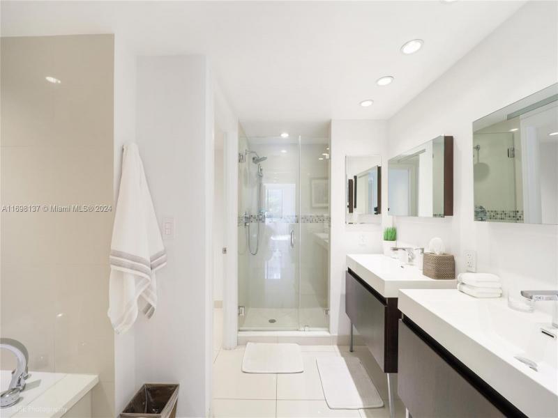 Alquiler de apartamento en Key Colony IV Botanica