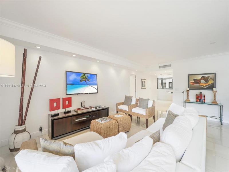 Alquiler de apartamento en Key Colony IV Botanica