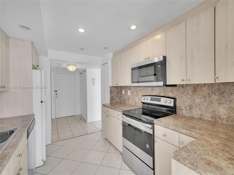 Property photo # 7