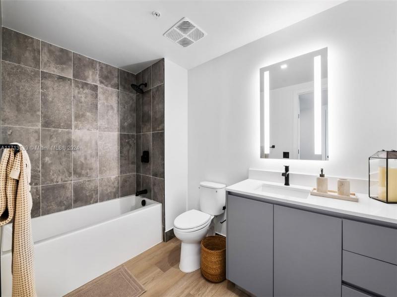 Property photo # 6