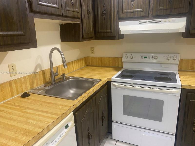 Property photo # 4