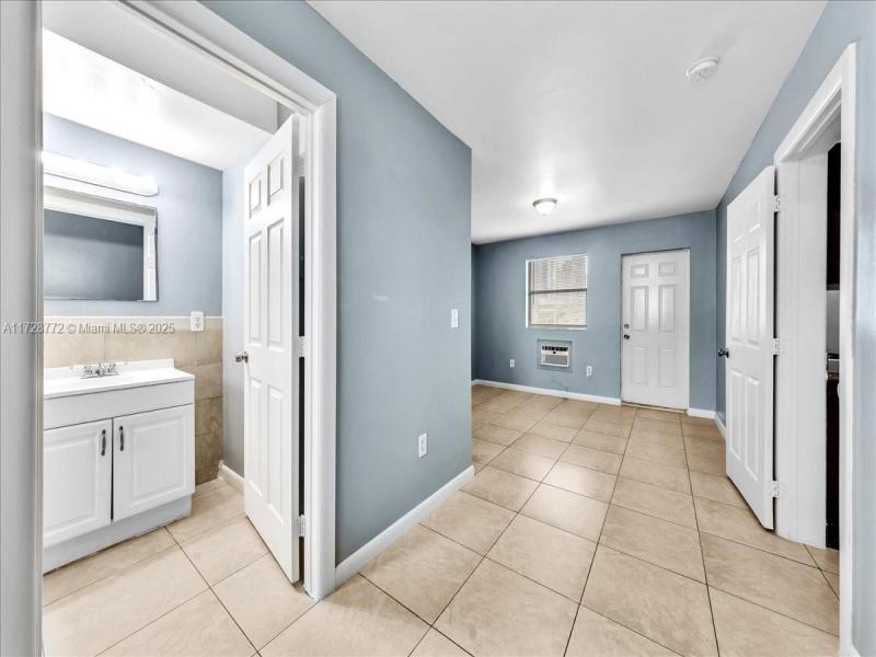 Property photo # 6