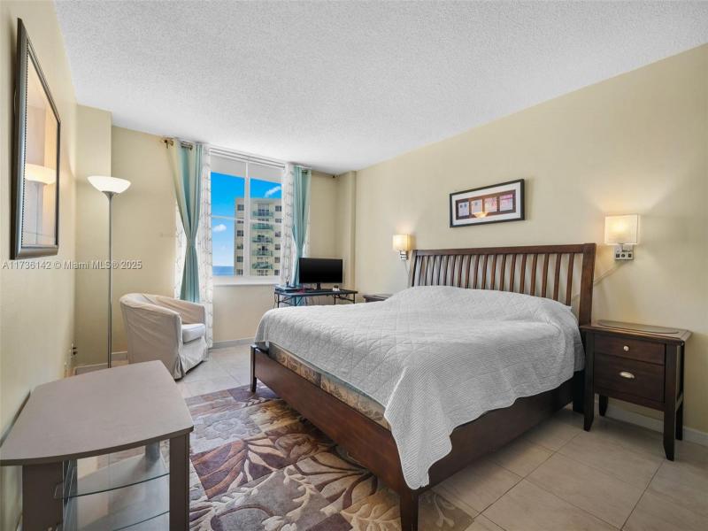 Aluguel de apartamento no Sea Air Towers 1110