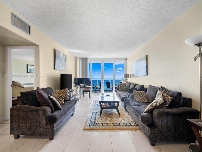 Aluguel de apartamento no Sea Air Towers 1110