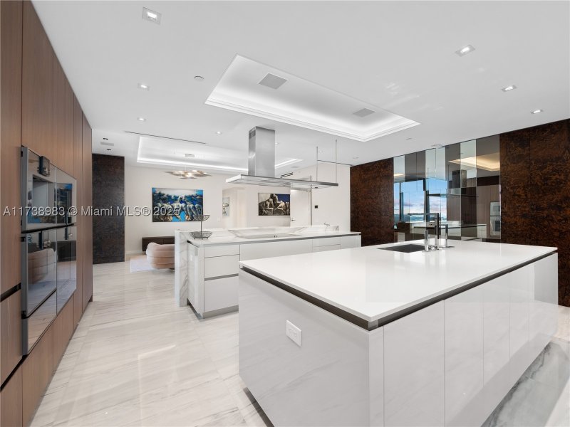 Alquiler de apartamento en Turnberry Ocean Club 2704