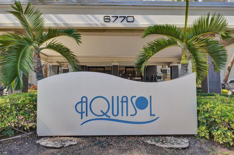 Comprar apartamento en Aquasol 10-R