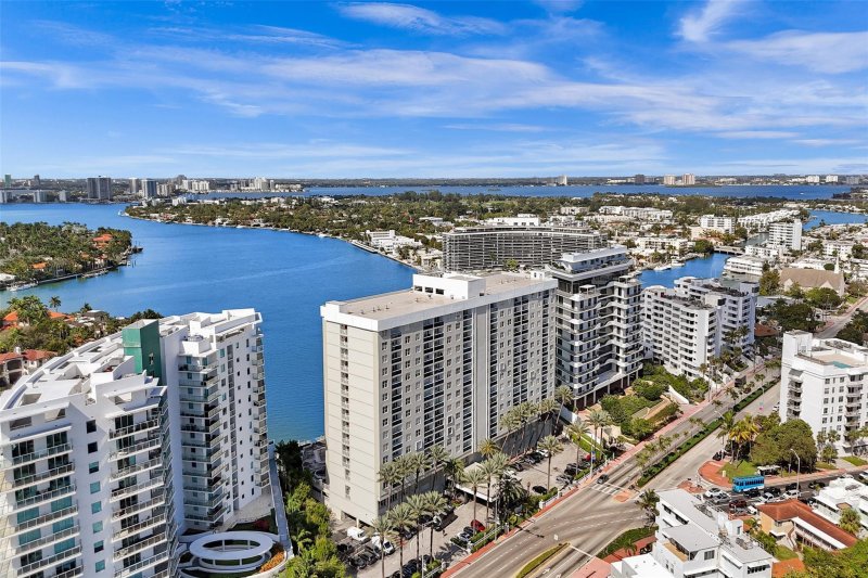 Comprar apartamento en Aquasol 10-R