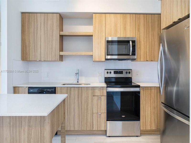 Property photo # 9