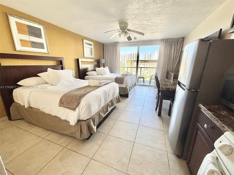 Condo for sale at Aventura Beach Club 338