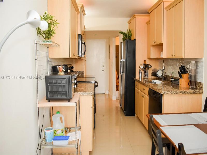 Property photo # 9