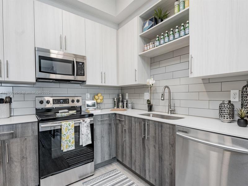 Property photo # 8